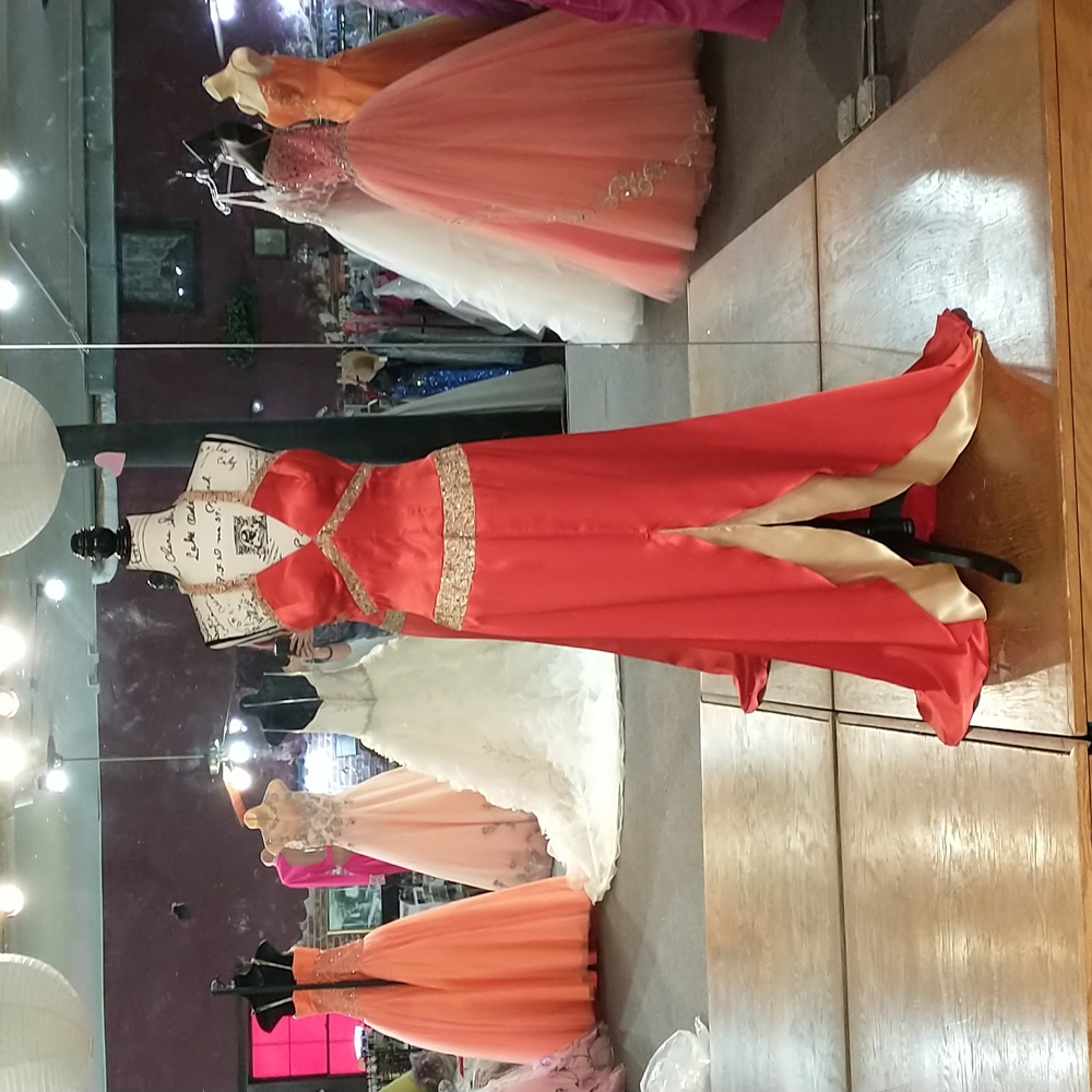 Cire prom dress